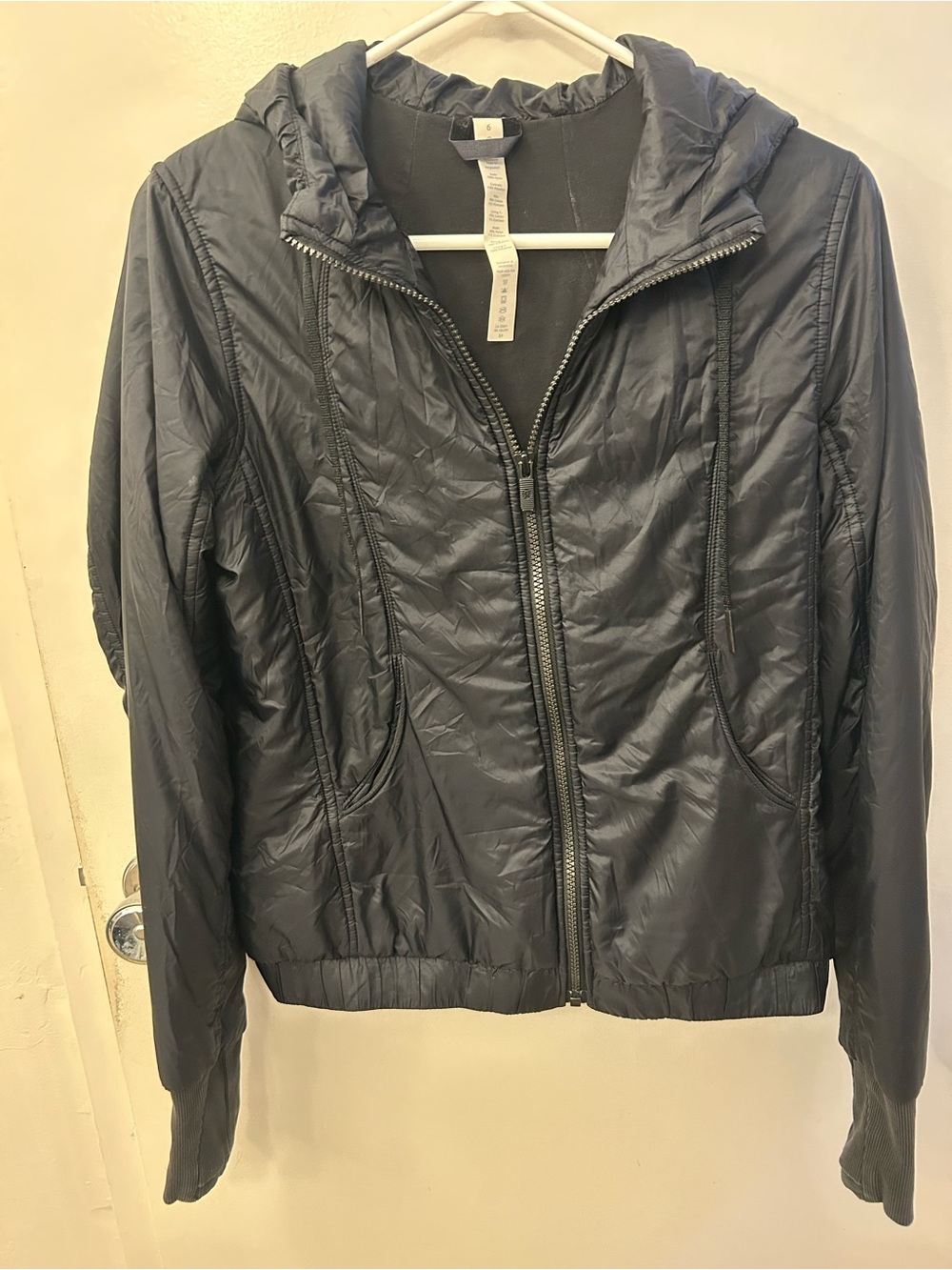 lululemon athletica Black Hooded Zip-Up Puffer Jacket